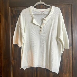 Andree by unit Cream Waffle Knit 3/4 Sleeve Slit Side Top Size M